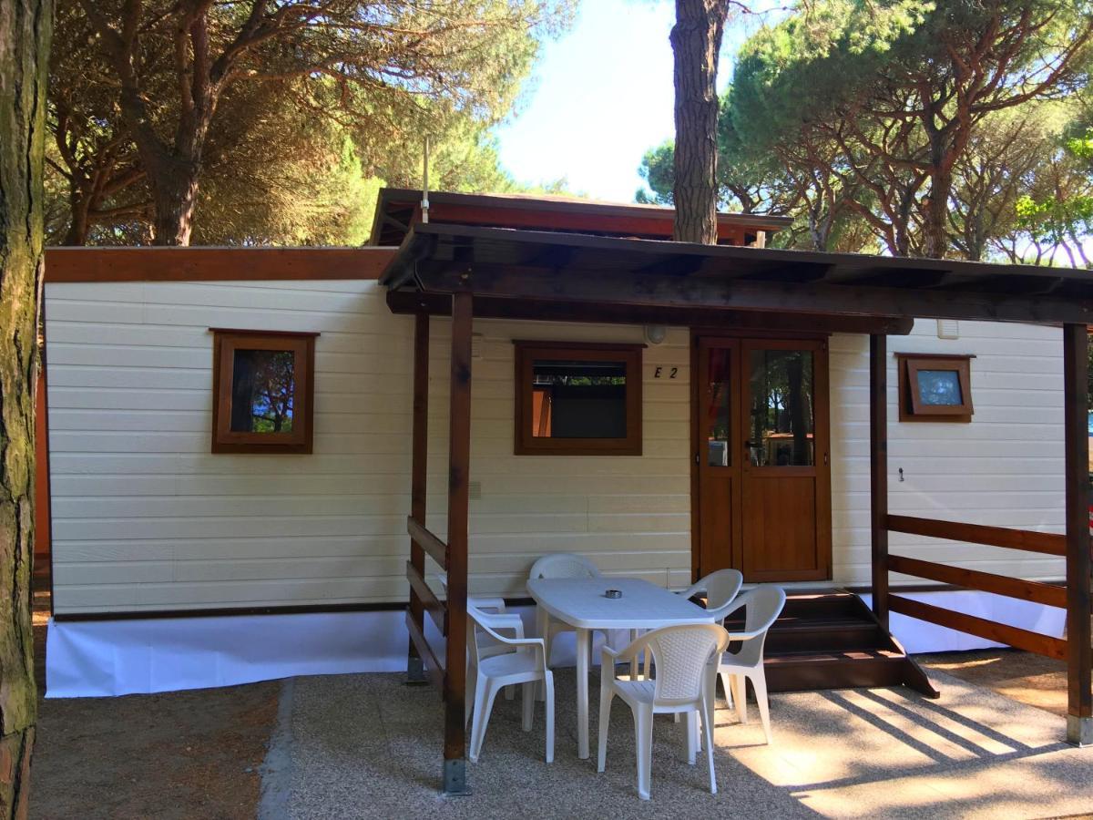Buona Mobile Homes On Camping Mare E Pineta ليدو دي سبينا المظهر الخارجي الصورة