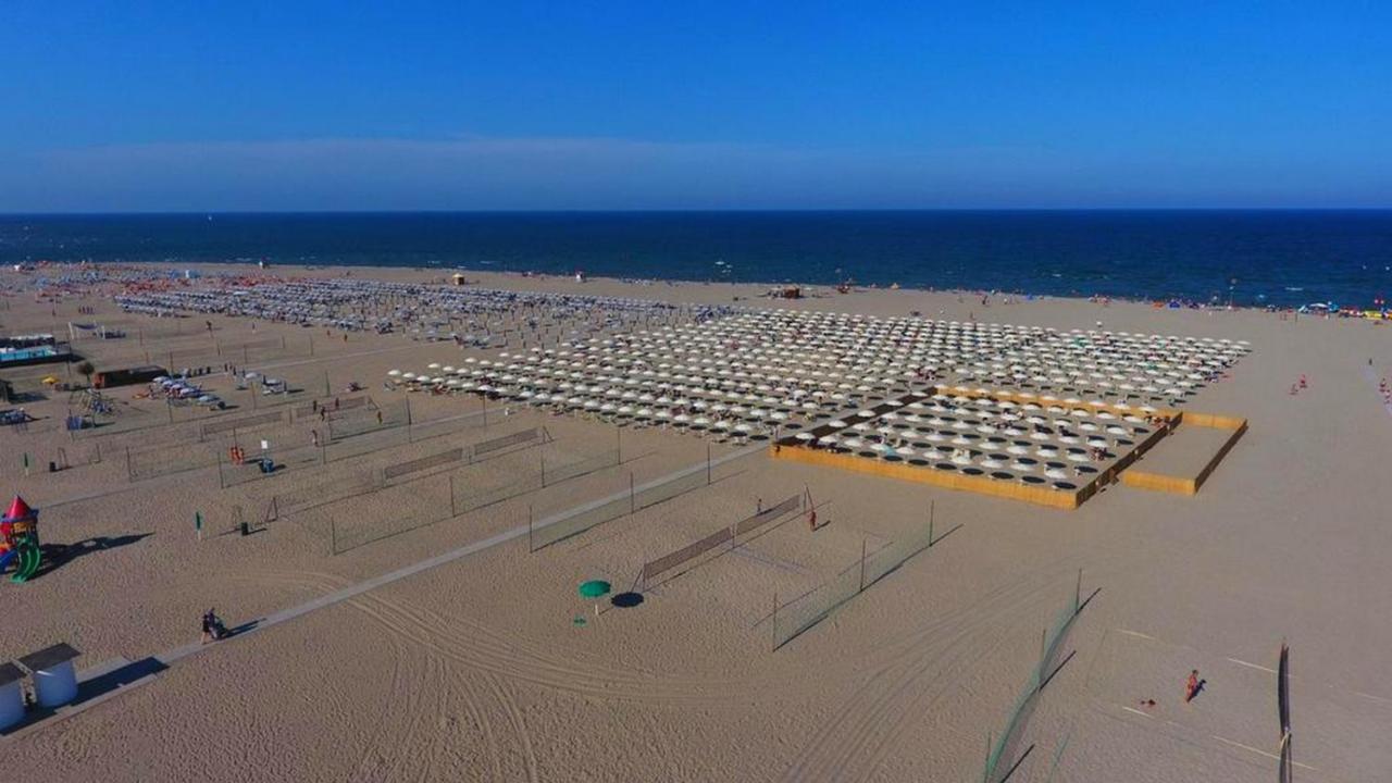 Buona Mobile Homes On Camping Mare E Pineta ليدو دي سبينا المظهر الخارجي الصورة