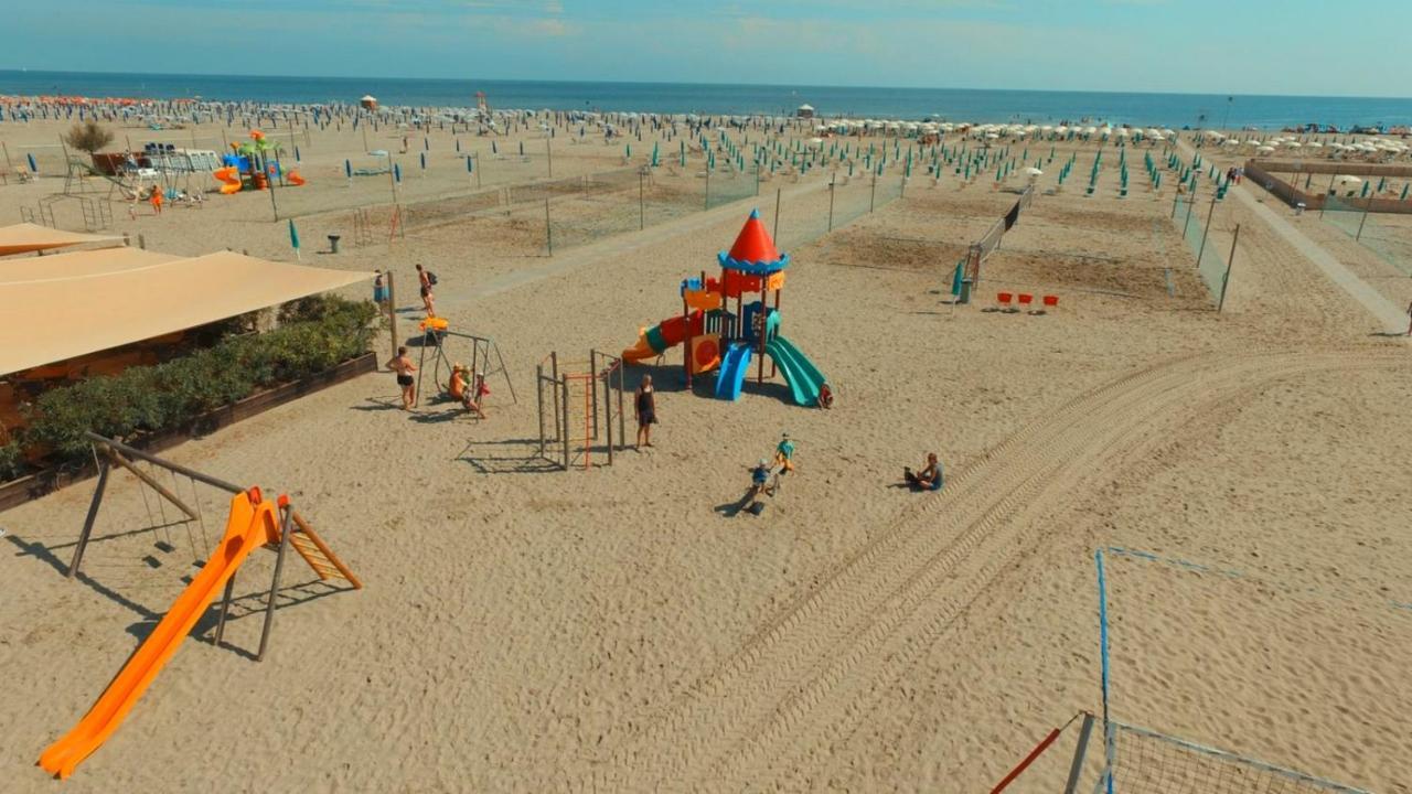 Buona Mobile Homes On Camping Mare E Pineta ليدو دي سبينا المظهر الخارجي الصورة