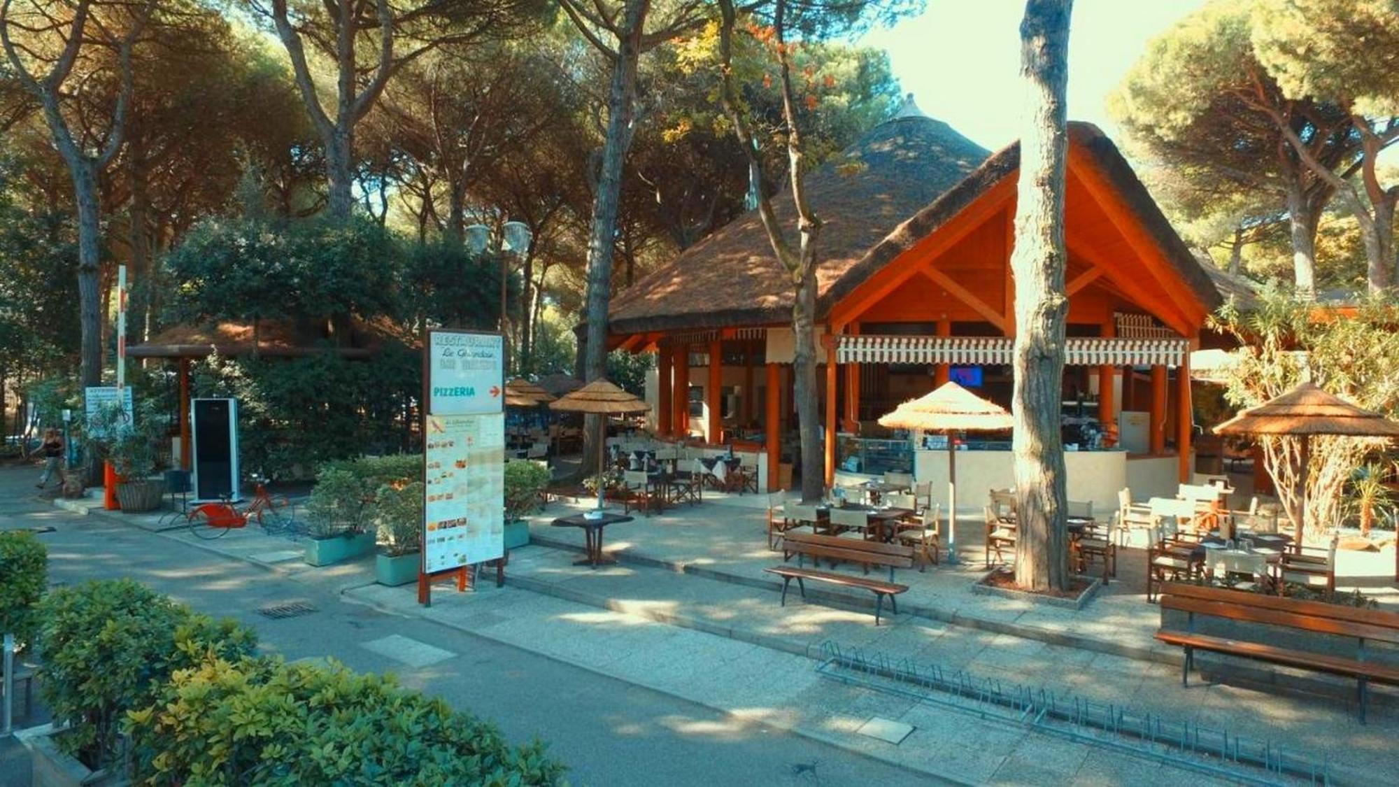 Buona Mobile Homes On Camping Mare E Pineta ليدو دي سبينا المظهر الخارجي الصورة