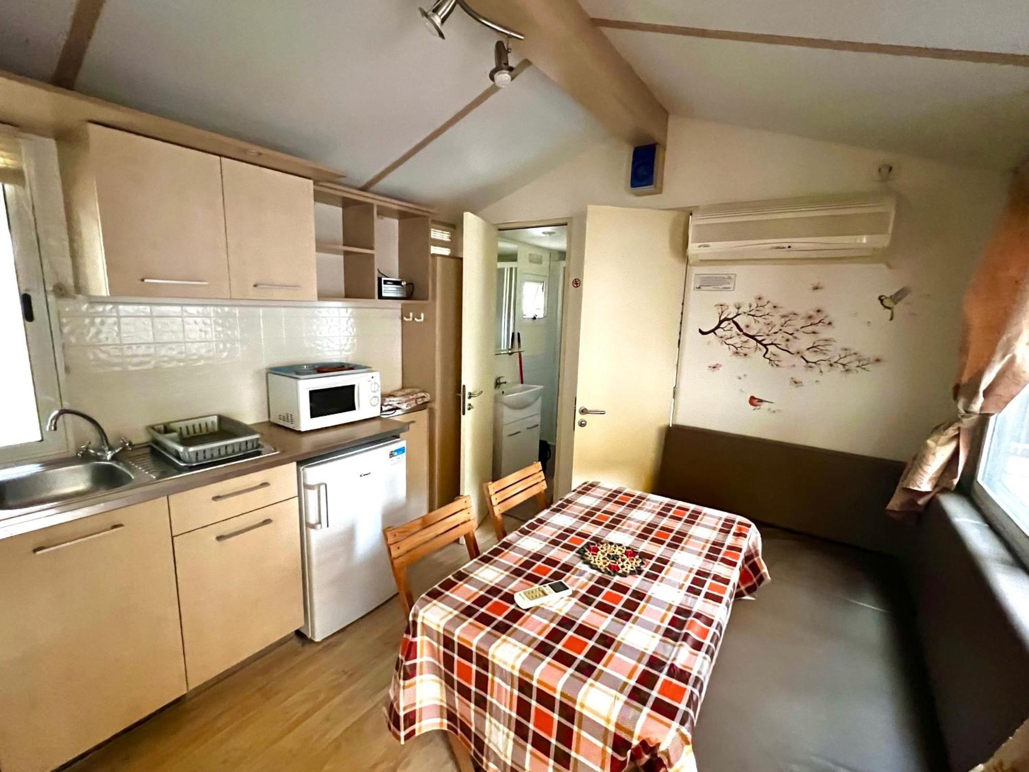 Buona Mobile Homes On Camping Mare E Pineta ليدو دي سبينا المظهر الخارجي الصورة