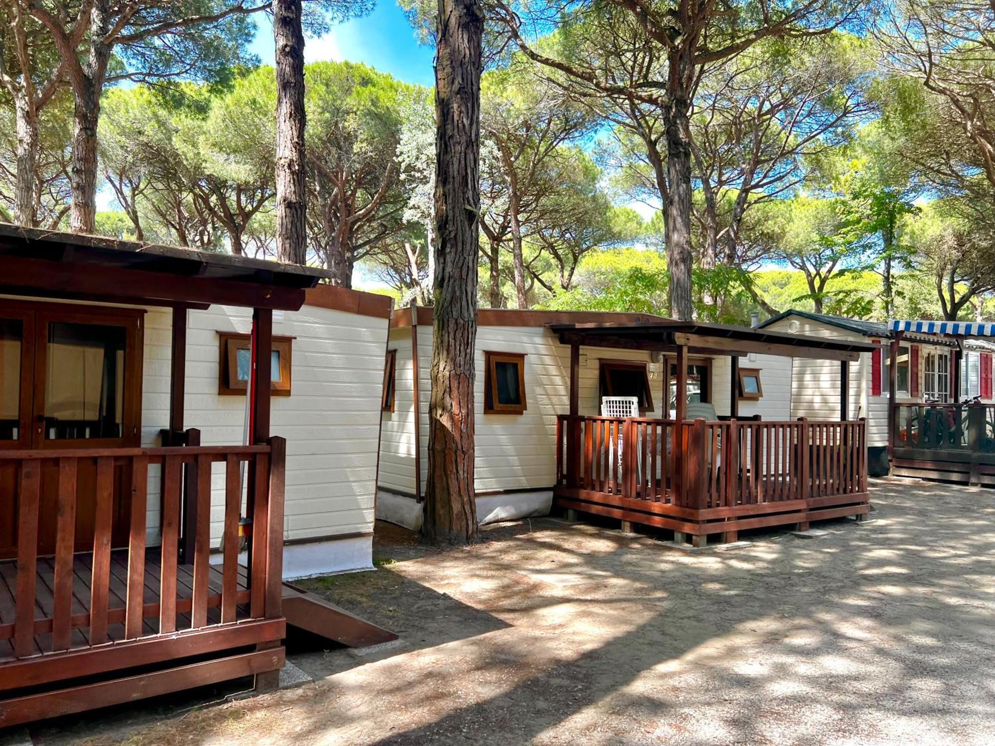 Buona Mobile Homes On Camping Mare E Pineta ليدو دي سبينا المظهر الخارجي الصورة